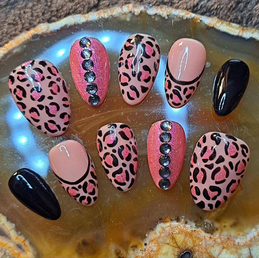 Pink Leapord Short Almond Hand Painted Quality Reusable Press On Nails